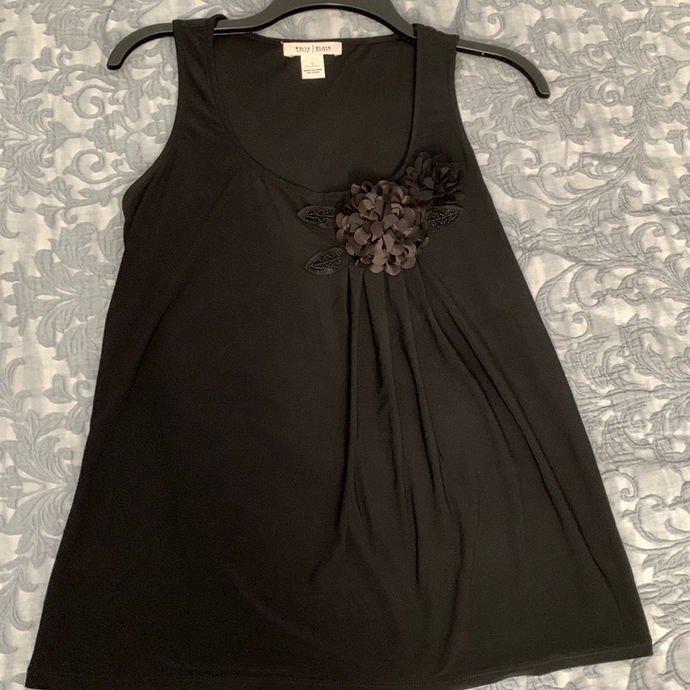 White House Black Market black top in size S